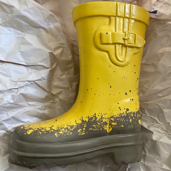 Target Bullseyes Ceramic Boot Planter 